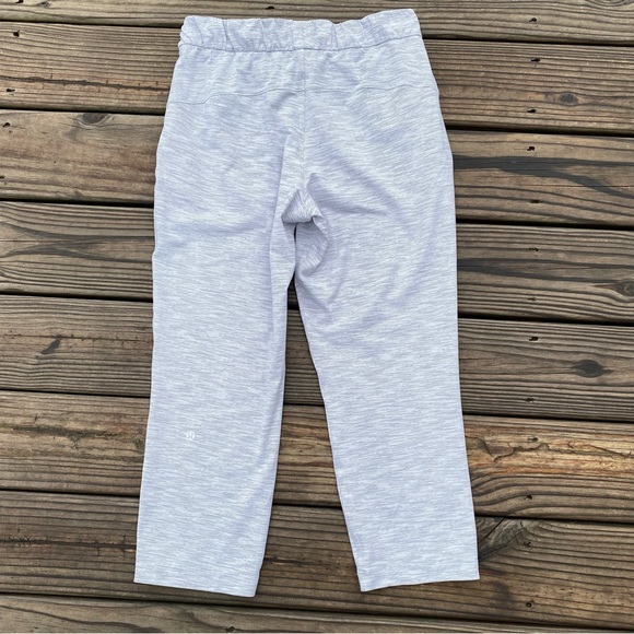 Lululemon On The Fly Crop Pant - Picture 9 of 10